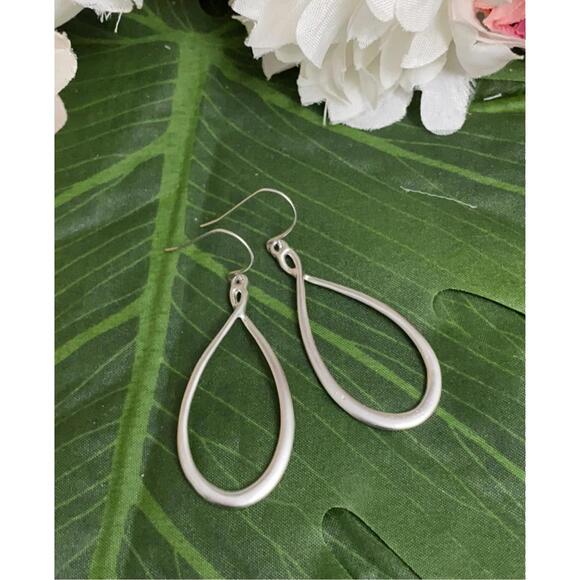 Simplicity Earrings - Silver plated - Picture 1 of 4